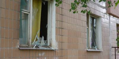 Пошкоджений багатоквартирний будинок у Запоріжжі після ранкової атаки