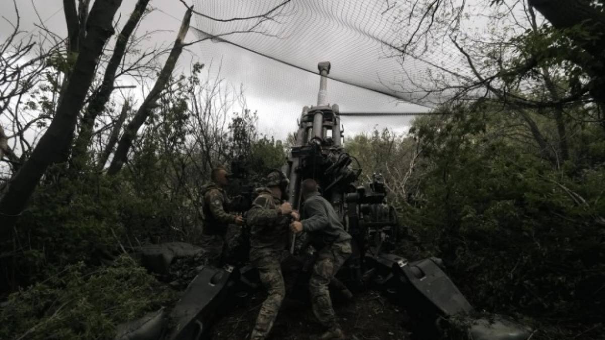 Орієнтовні втрати ворога на 31 травня: 1 364 060 (+1560) осіб, 1819 (+6) РСЗВ,  42987 (+57) артсистем